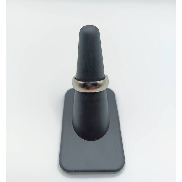 Stainless Steel Thick Silver Band Ring Size 7 Plain Simple Unisex Design - Picture 1 of 3